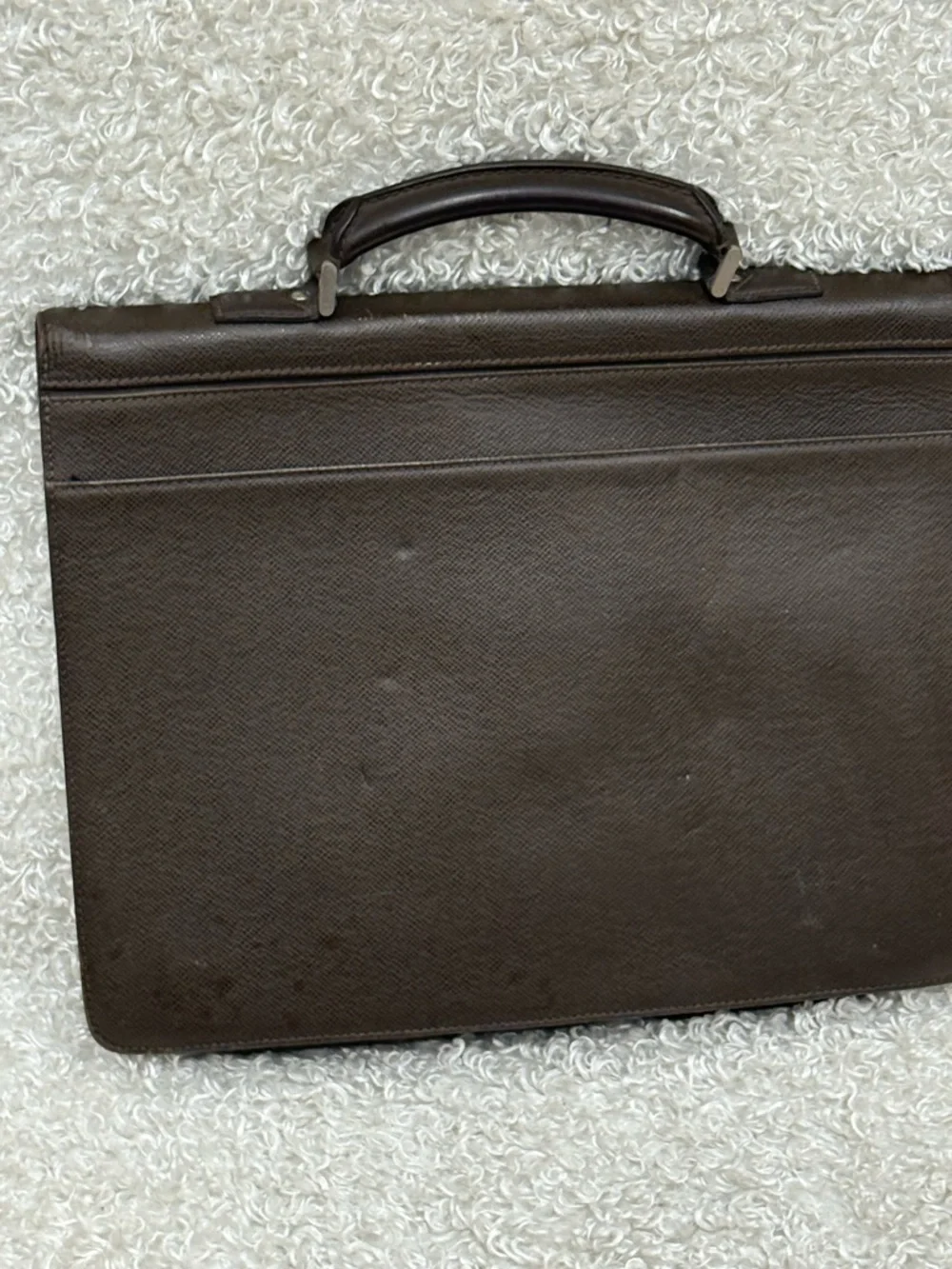 Louis Vuitton Taiga Neo Robusto Briefcase
